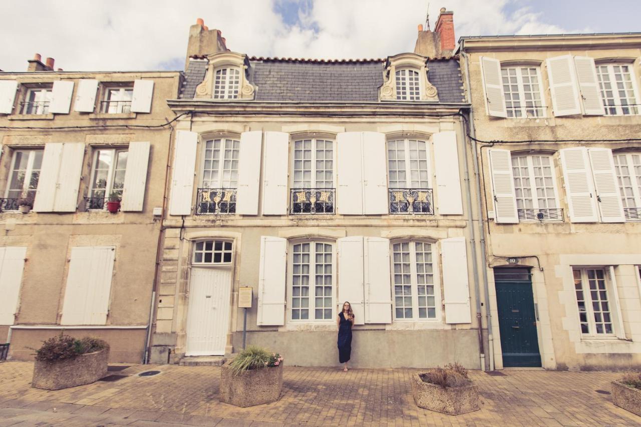 La Maison De La Liberte Studio Jules Verne Poitiers Exteriör bild